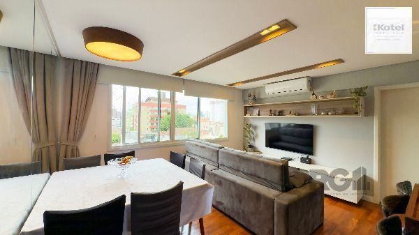 Apartamento em Porto Alegre, no bairro Rio Branco, com 3 dormitório(s), e 3 banheiros, à venda.