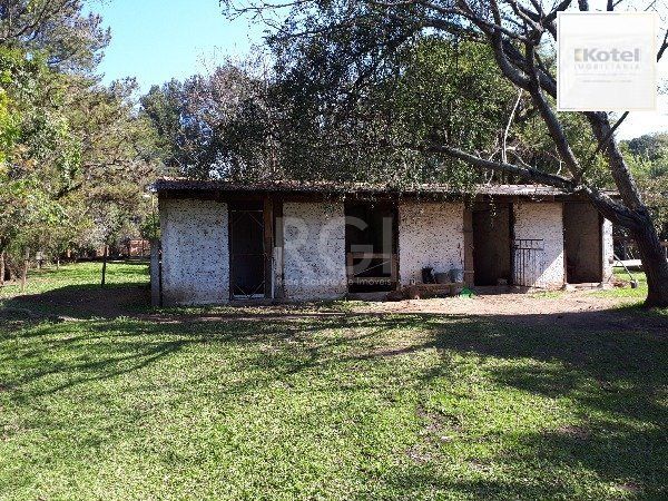 Sítio para Venda - 150m², 3 dormitórios, Belém Novo