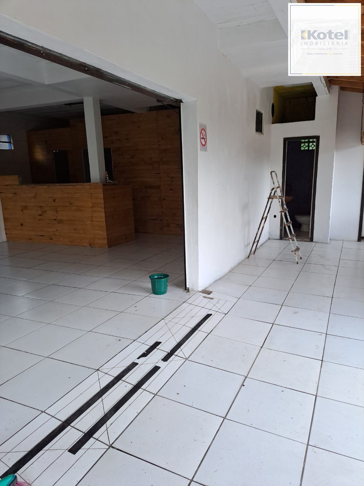 Oportunidade Única para Investidores: Prédio + Sobrado em Terreno de Esquina! — foto 3
