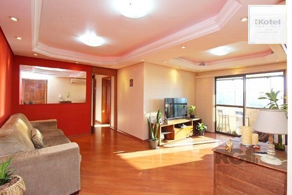 Apartamento em Porto Alegre, no bairro Nonoai, com 3 dormitório(s), com uma suíte e 1 banheiro, à venda. — foto 5