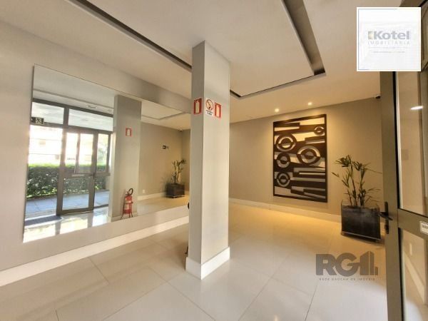 Apartamento em Porto Alegre, no bairro Cavalhada, com 3 dormitório(s), e 3 banheiros, à venda. — foto 2