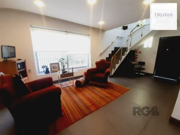 Casa 4 quartos à venda, 242m², Menino Deus - Porto Alegre — foto 2