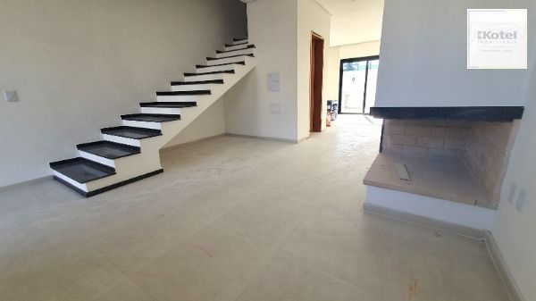 Casa 3 quartos à venda, 19m², Hípica - Porto Alegre