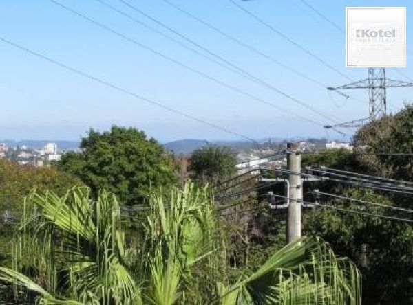Casa em Porto Alegre, no bairro Nonoai, com 4 dormitório(s), e 4 banheiros, à venda. — foto 4