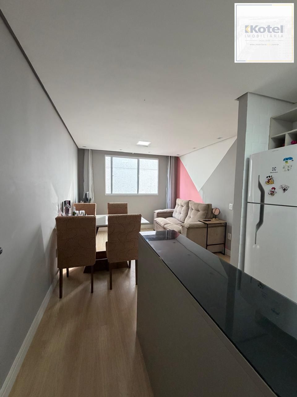 Lindo Apê de 2 Quartos Reformado e Mobiliado – Pronto para Morar! — foto 2
