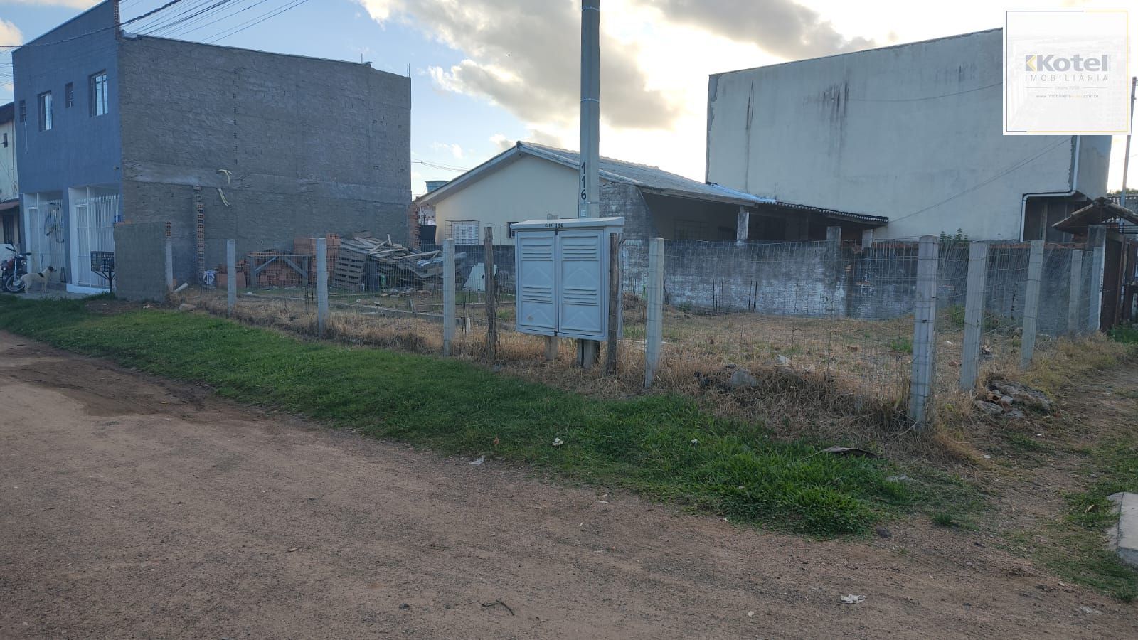 Excelente terreno com 2 casas — foto 4