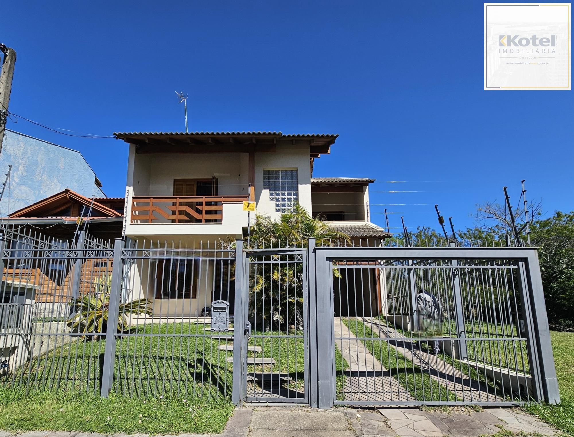 Sobrado 3 dormitórios com lareira, churrasqueira, piscina, 4 vagas garagem com 196,00m² de área construída no bairro Hípica ! — foto 4