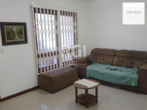 Casa em Porto Alegre, no bairro Hípica, com 3 dormitório(s), à venda. — foto 5