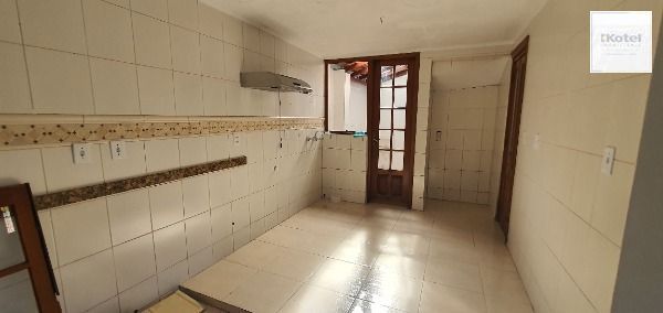 Casa para Venda - 160m², 4 dormitórios, sendo 2 suites, 4 vagas - Urubatã — foto 5