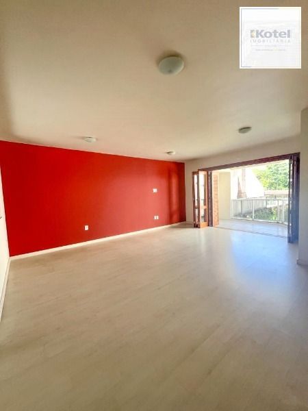 Apartamento em Porto Alegre, no bairro Tristeza, com 2 dormitório(s), e 2 banheiros, à venda. — foto 4
