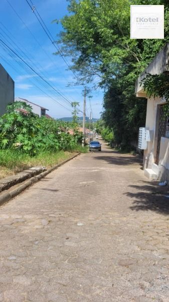 Terreno em Porto Alegre, no bairro Aberta dos Morros, à venda.