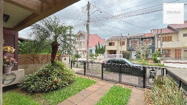 Casa em Porto Alegre, no bairro Hípica, com 3 dormitório(s), e 3 banheiros, à venda. — foto 4