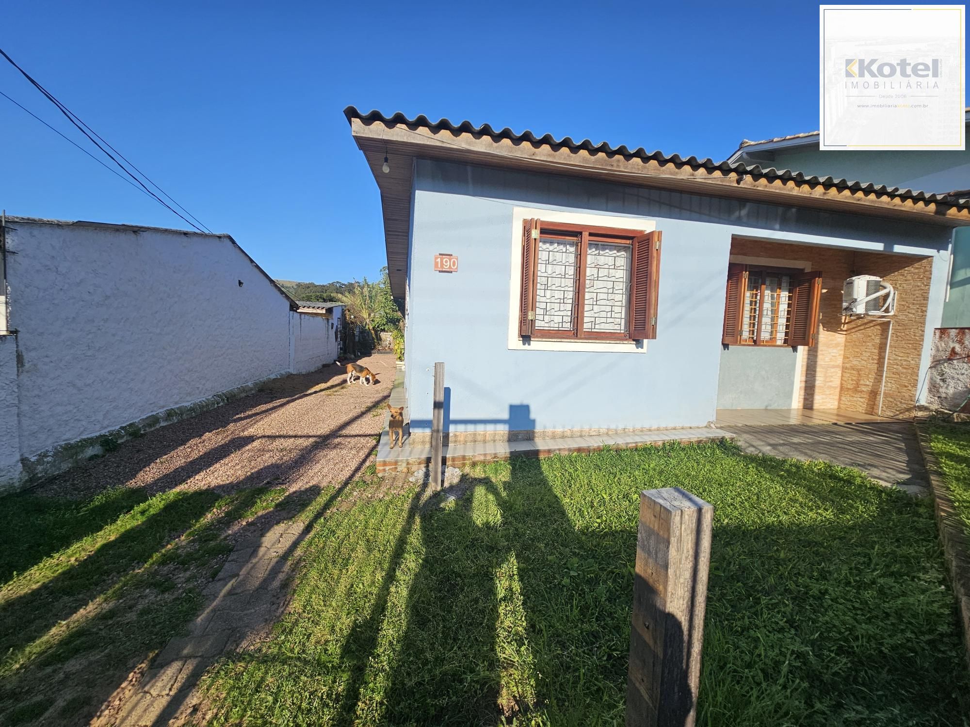 Casa para Venda - 79.22m² 2 dormitórios, + casa de 1 dormitório nos fundos, piscina e quiosque com churrasqueira - Espirito Santo — foto 2