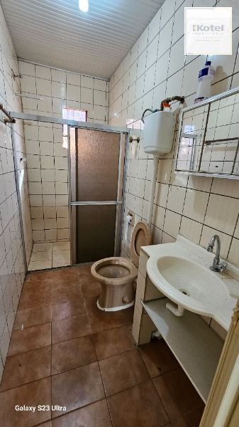 Casa em Porto Alegre, no bairro Tristeza, com 3 dormitório(s), e 3 banheiros, à venda. — foto 4