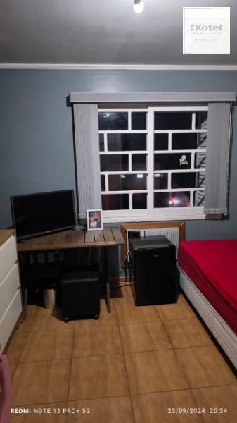 Casa em Porto Alegre, no bairro Hípica, com 3 dormitório(s), e 3 banheiros, à venda. — foto 2