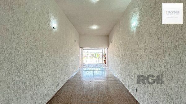 Predio em Porto Alegre, no bairro Hípica, e 0 banheiros, à venda. — foto 5