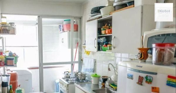 Cobertura em Porto Alegre, no bairro Teresópolis, com 1 dormitório(s), e 1 banheiros, à venda. — foto 4