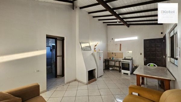 Casa em Porto Alegre, no bairro Hípica, à venda. — foto 4