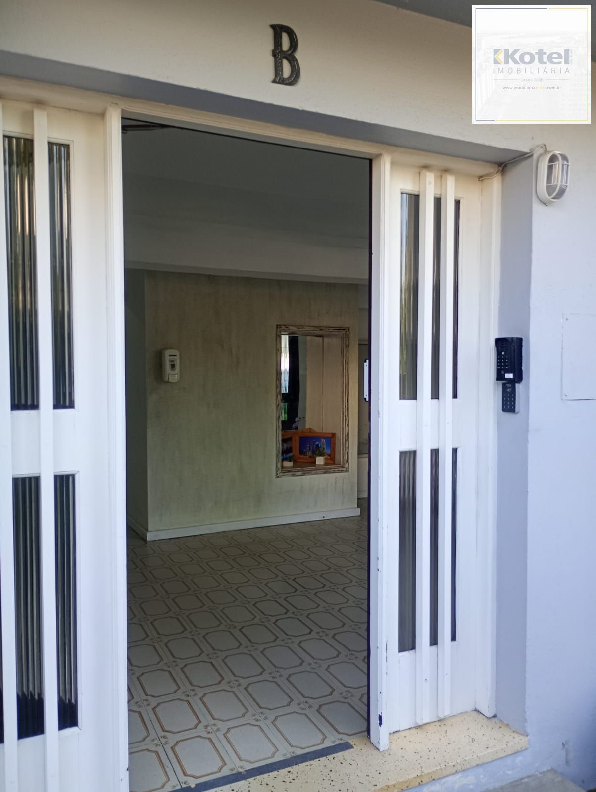 Apartamento à venda, 26m², Vila Ipiranga - Porto Alegre — foto 4