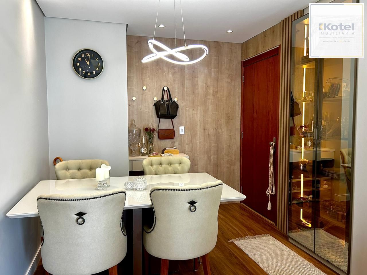 Apartamento mobiliado Jardim Carvalho