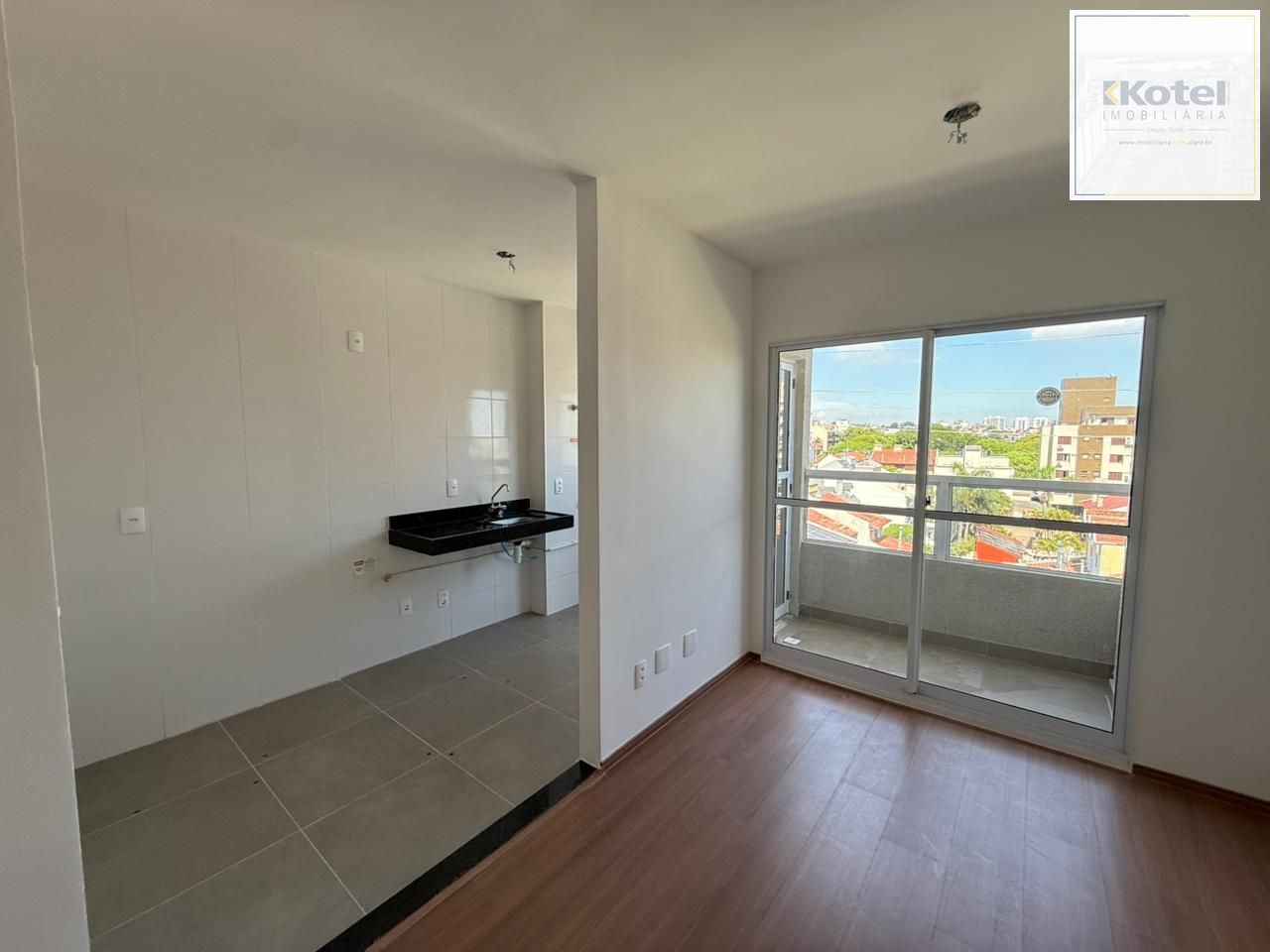 Apartamento com sacada e churrasqueira no bairro Jardim Planalto!!