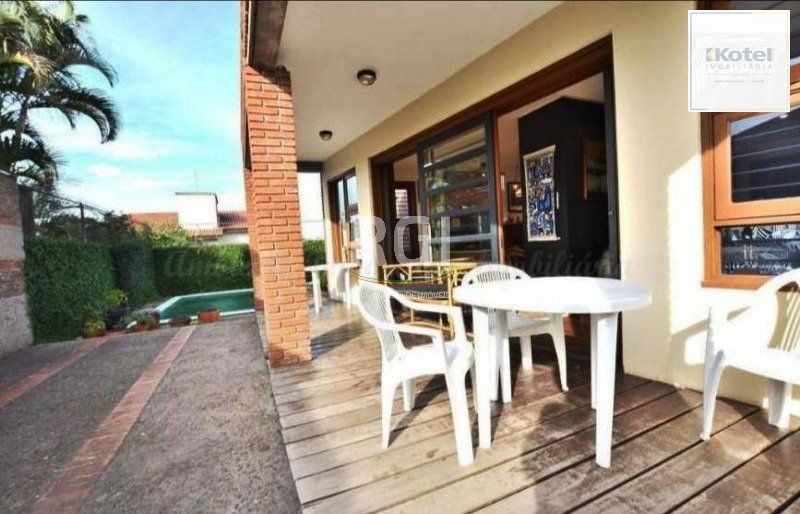 Casa para Venda - 276m², 3 dormitórios, sendo 1 suites, 5 vagas - Medianeira — foto 5