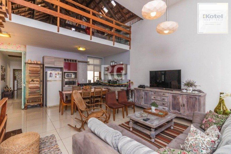 Casa para Venda - 490m², 3 dormitórios, sendo 1 suites, Floresta — foto 3