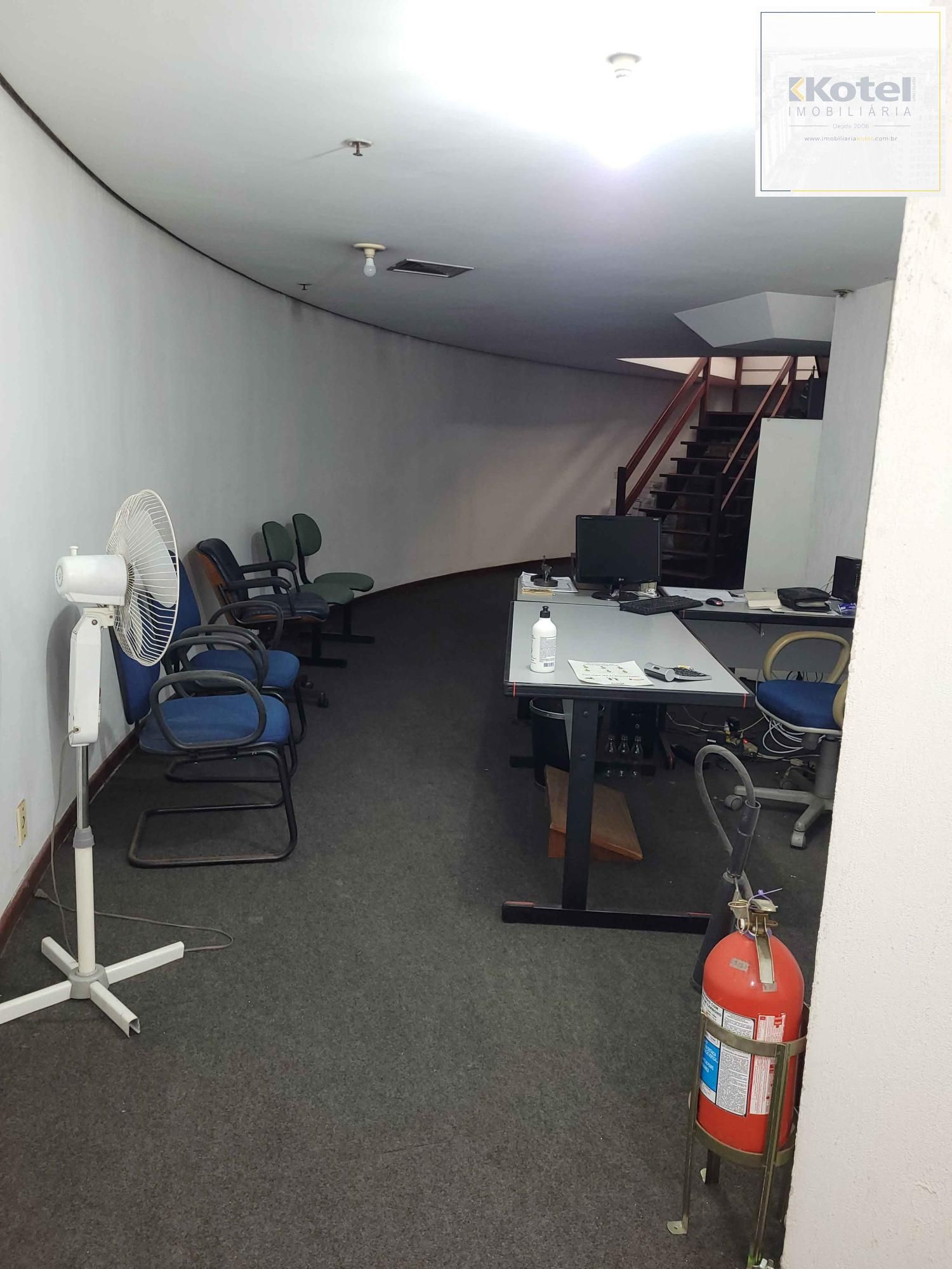 🏢 Conjunto de Salas Comerciais na barros cassal esquina Farrapos