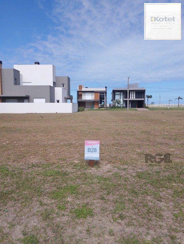 Terreno à venda, 292m², Curumim - Capão da Canoa
