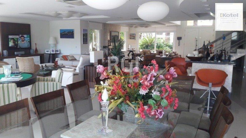 Casa para Venda - 728.71m², 6 dormitórios, sendo 6 suites, 3 vagas - Atlântida