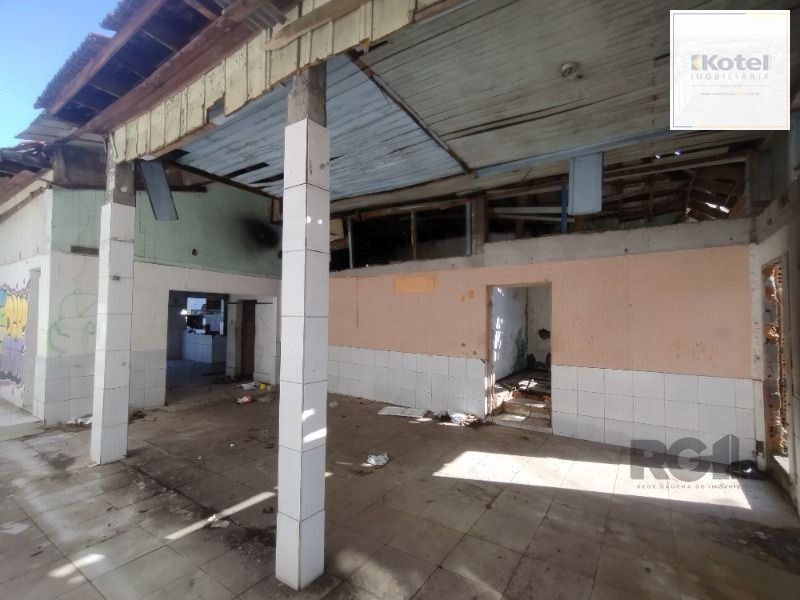 Terreno à venda, 300m², Vila Ipiranga - Porto Alegre