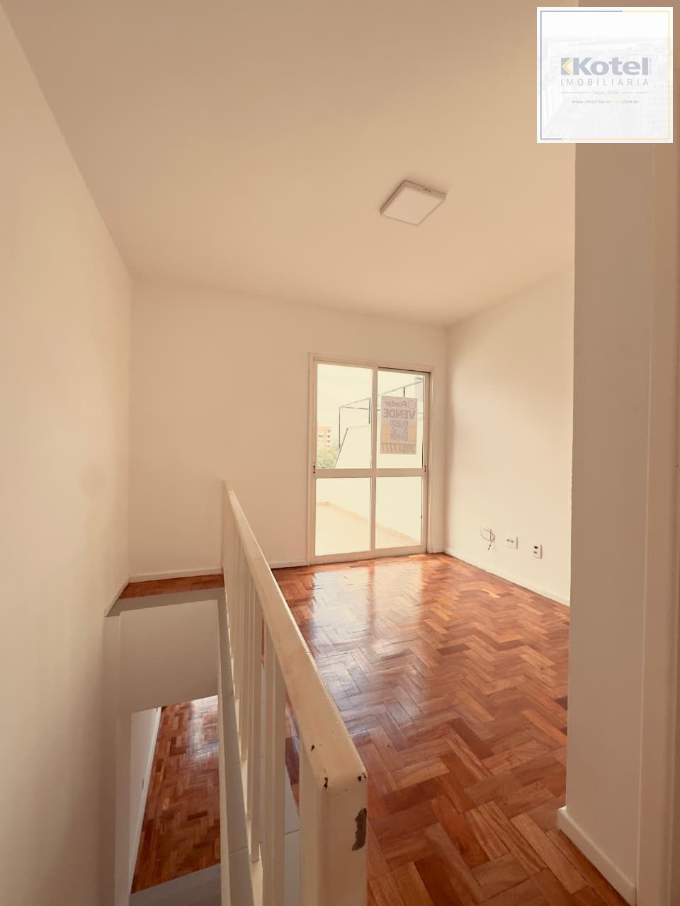 🏢✨EXCELENTE SALA COMERCIAL REFORMADA COM TERRAÇO – MONT SERRRAT | PORTO ALEGRE