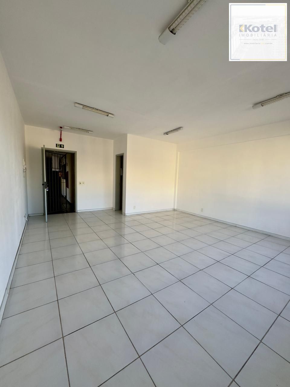🚨 Oportunidade imperdível! 🚨 Sala Comercial à Venda – Bairro Floresta