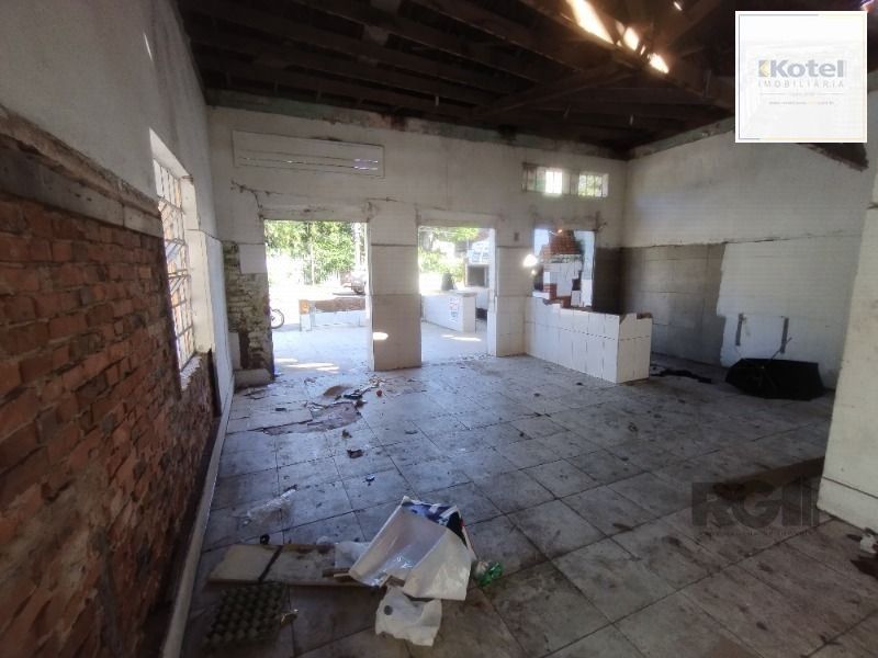 Terreno à venda, 300m², Vila Ipiranga - Porto Alegre