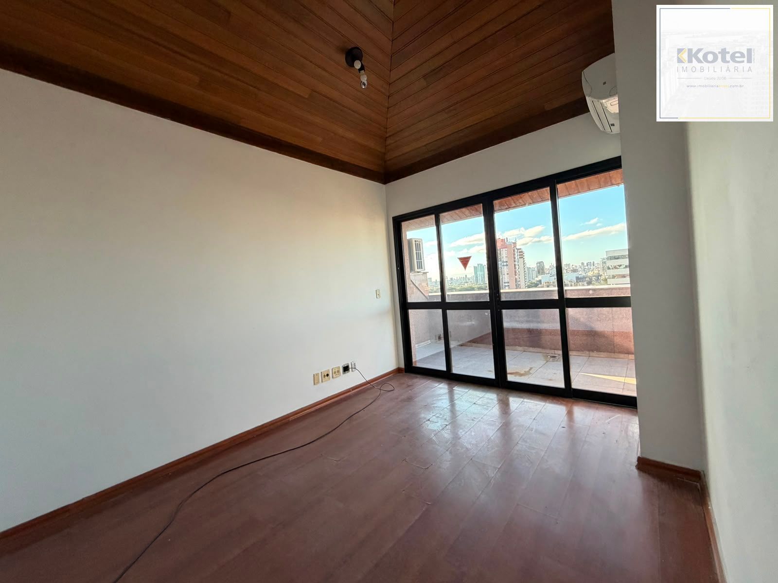 🏢✨ SALA COMERCIAL DUPLEX COM TERRAÇO E VISTA PARA O GUAÍBA! 🌅 — foto 3