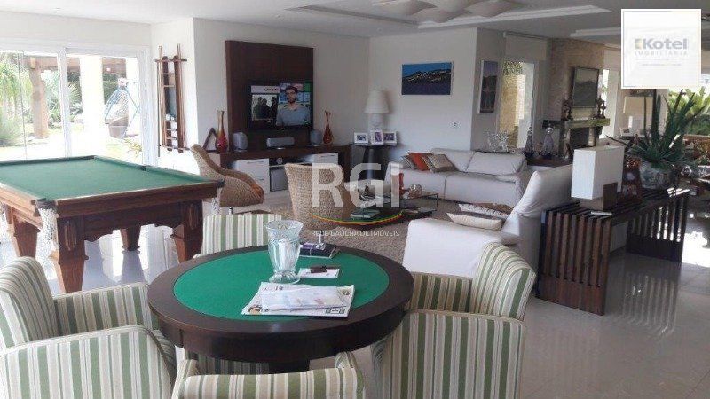 Casa para Venda - 728.71m², 6 dormitórios, sendo 6 suites, 3 vagas - Atlântida