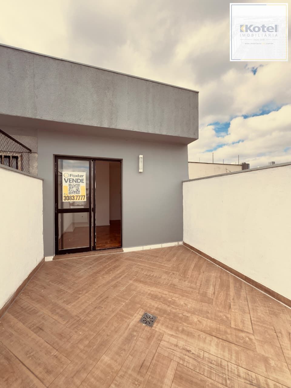🏢✨EXCELENTE SALA COMERCIAL REFORMADA COM TERRAÇO – MONT SERRRAT | PORTO ALEGRE