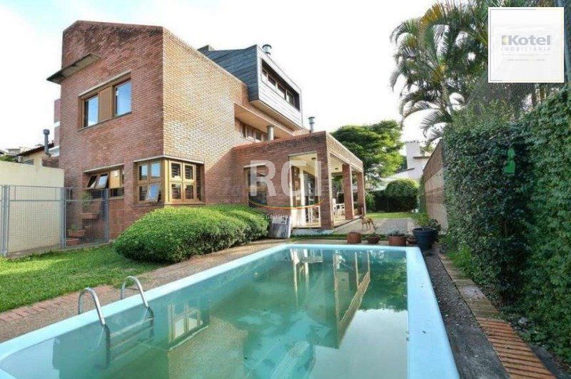 Casa para Venda - 276m², 3 dormitórios, sendo 1 suites, 5 vagas - Medianeira — foto 2