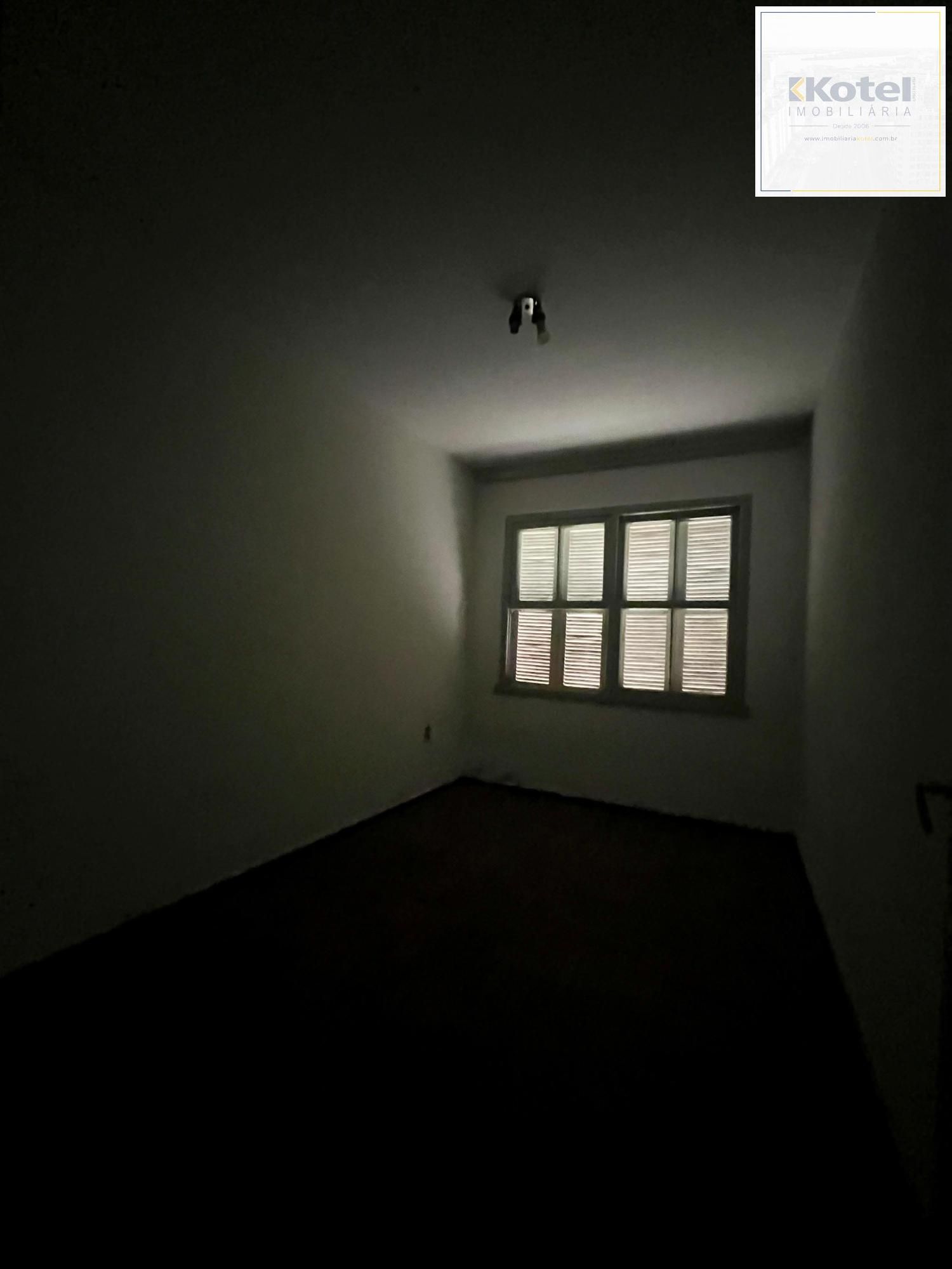 🏡 APARTAMENTO TERREO À VENDA — MENINO DEUS