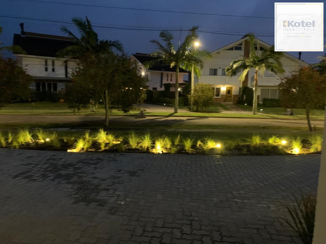🏡 CASA DE ALTO PADRÃO NO CONDOMÍNIO GREEN VILLAGE – Xangrila/RS
