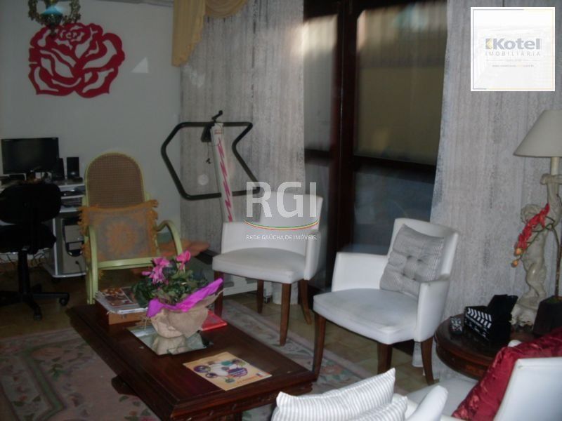 Casa para Venda - 200m², 4 dormitórios, sendo 1 suites, 4 vagas - Jardim Lindóia