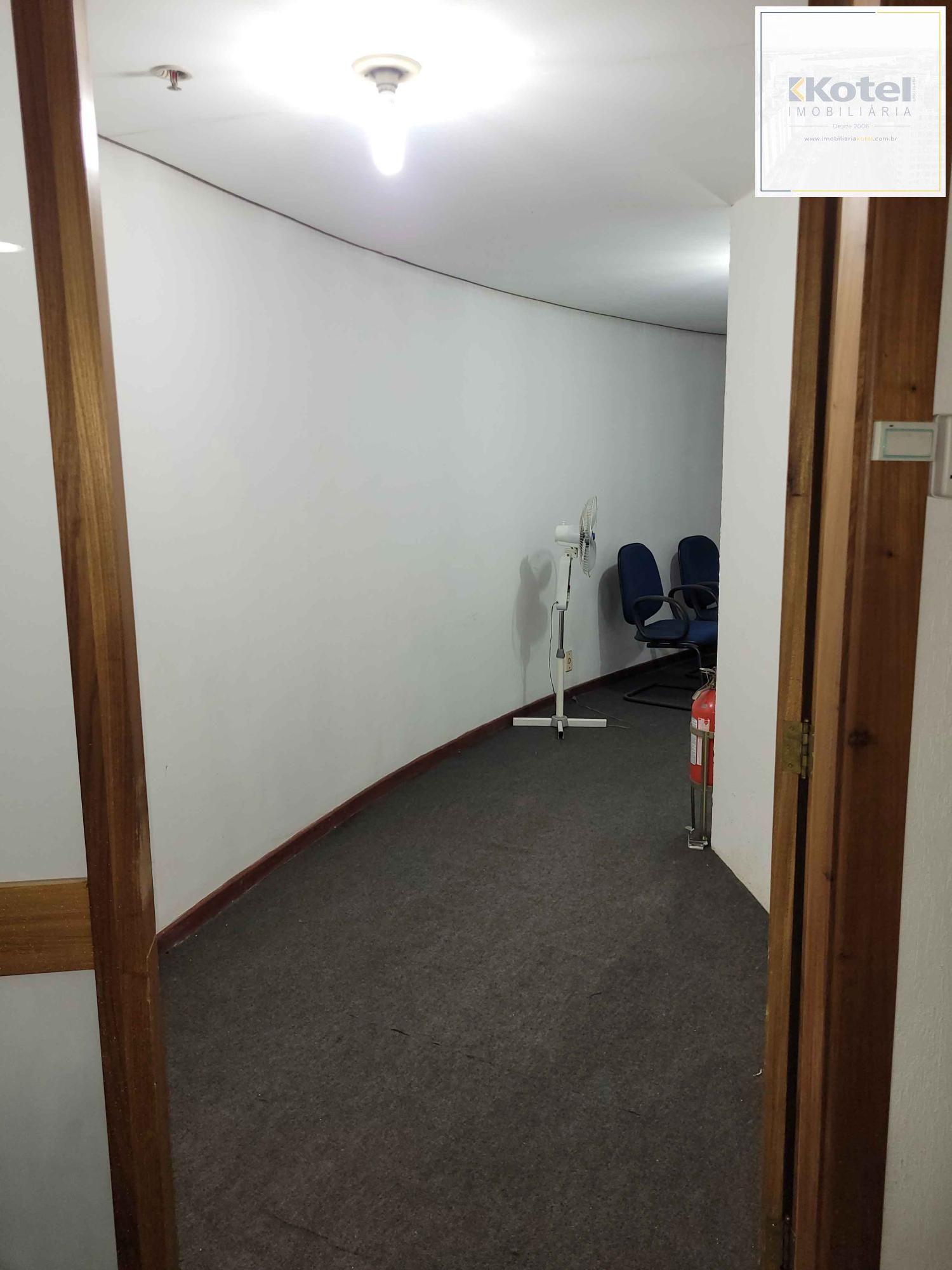 🏢 Conjunto de Salas Comerciais na barros cassal esquina Farrapos