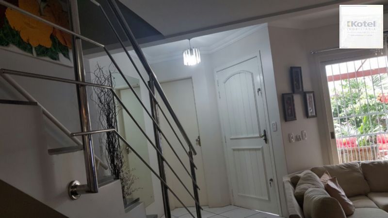 Casa para Venda - 165.52m², 3 dormitórios, sendo 1 suites, 2 vagas - Sarandí