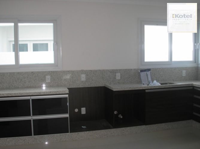 Casa para Venda - 462m², 6 dormitórios, sendo 6 suites, 3 vagas - Atlântida