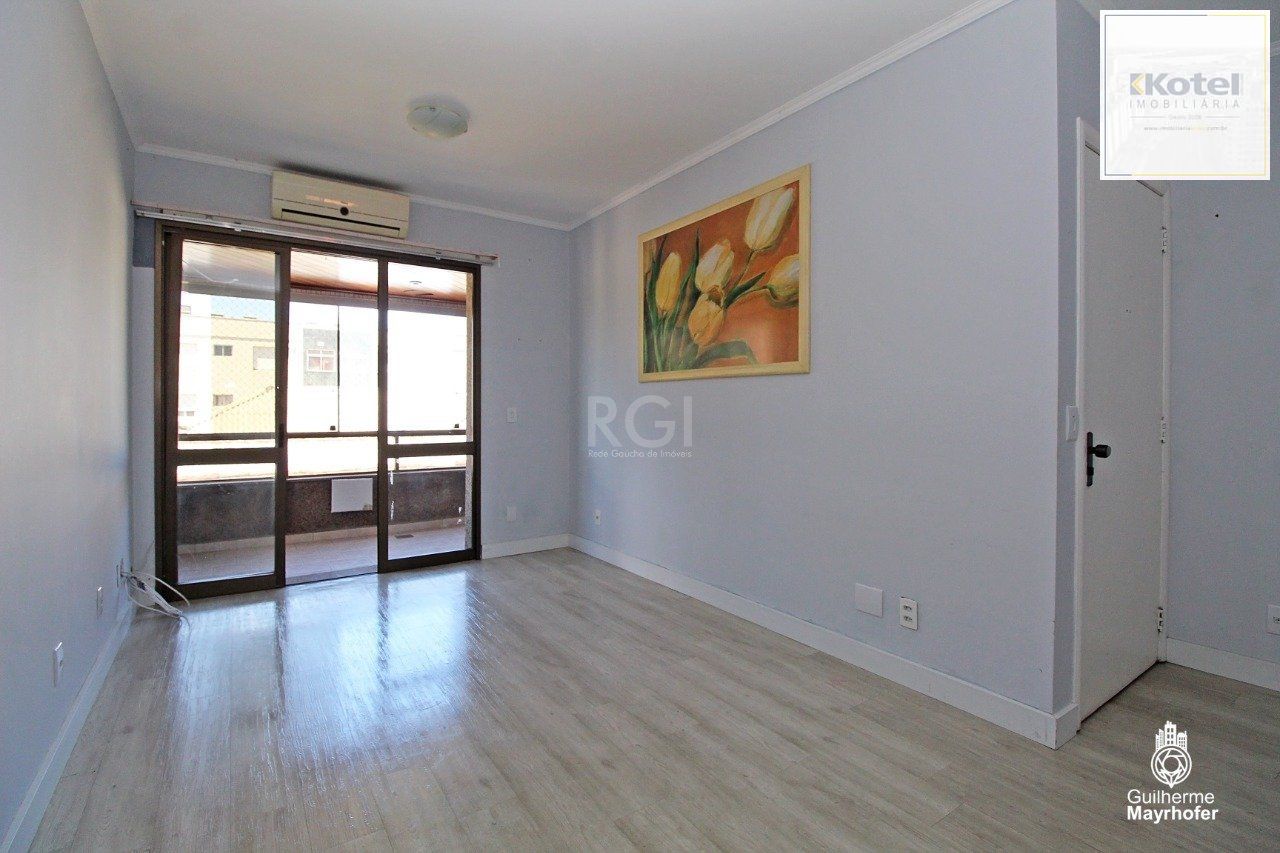 Apartamento para Venda - 76.17m², 2 dormitórios, sendo 1 suites, 2 vagas - Menino Deus