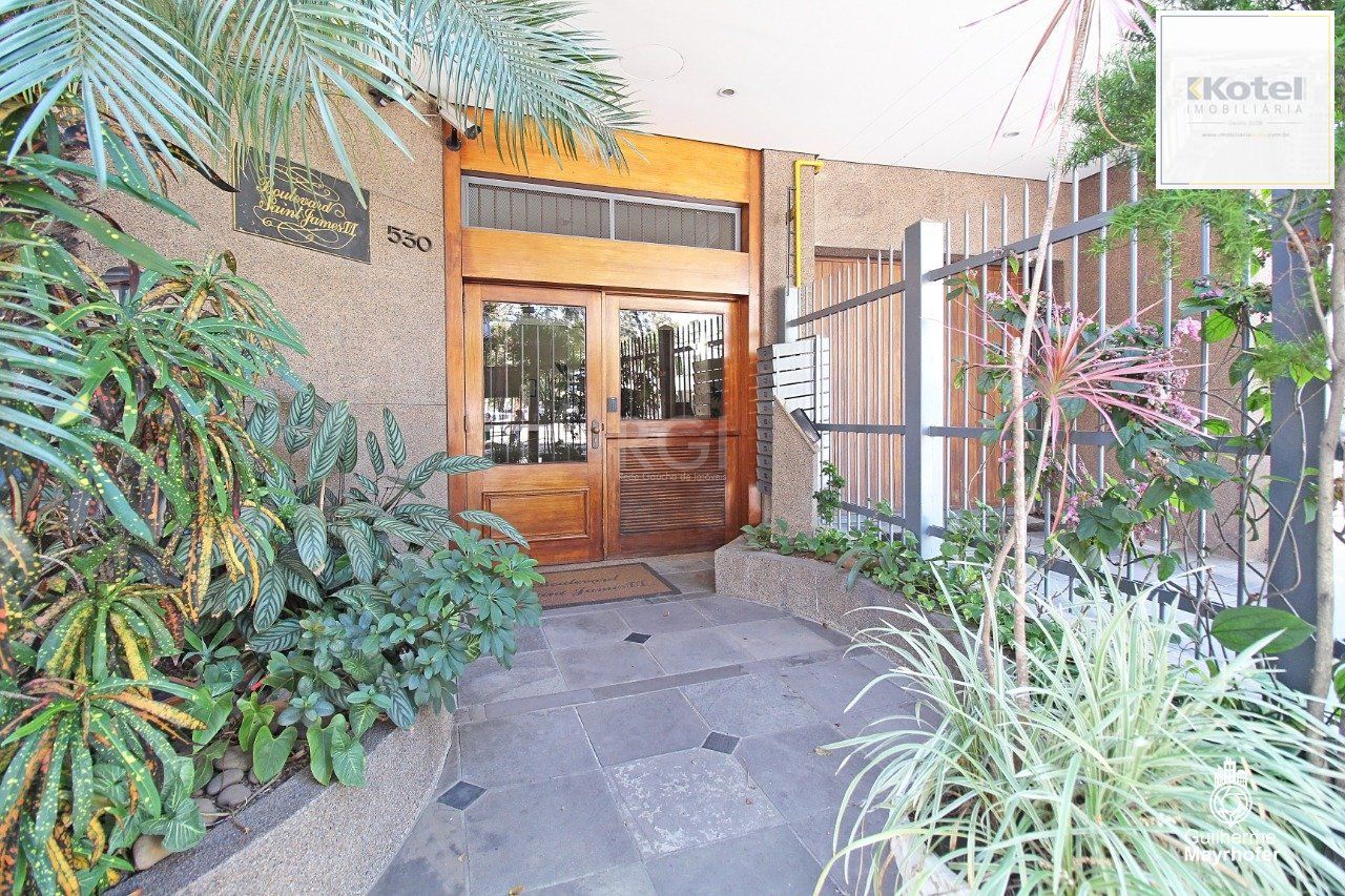 Apartamento para Venda - 76.17m², 2 dormitórios, sendo 1 suites, 2 vagas - Menino Deus