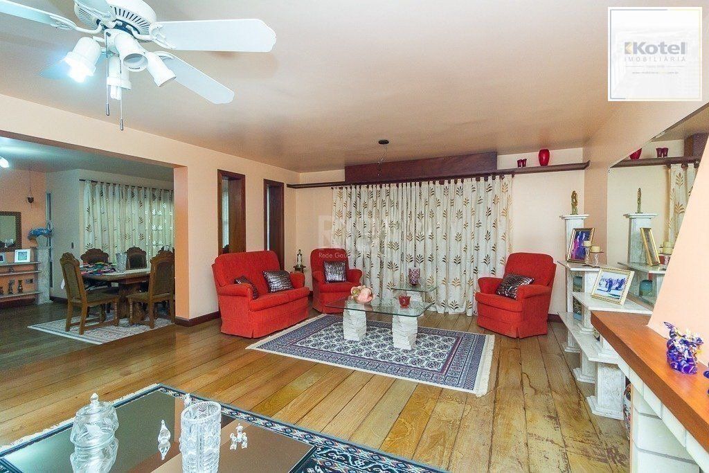Casa para Venda - 350m², 3 dormitórios, sendo 2 suites, 5 vagas - Santo Antonio — foto 2