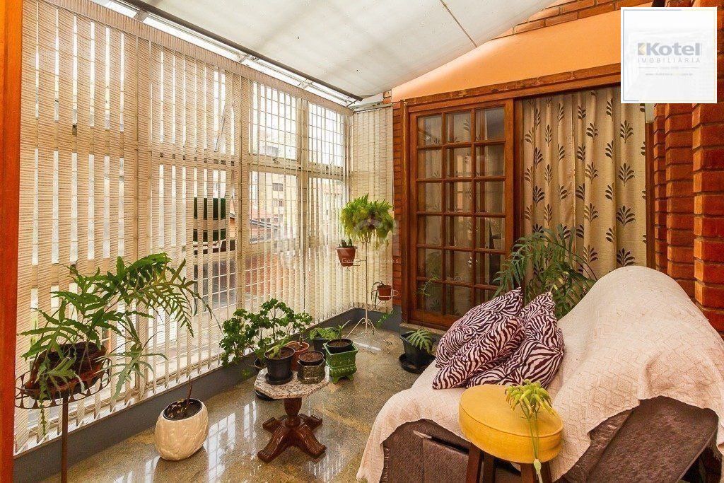 Casa para Venda - 350m², 3 dormitórios, sendo 2 suites, 5 vagas - Santo Antonio — foto 4
