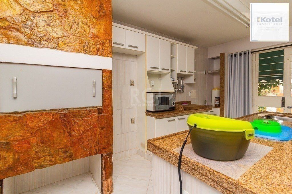 Casa para Venda - 350m², 3 dormitórios, sendo 2 suites, 5 vagas - Santo Antonio — foto 3