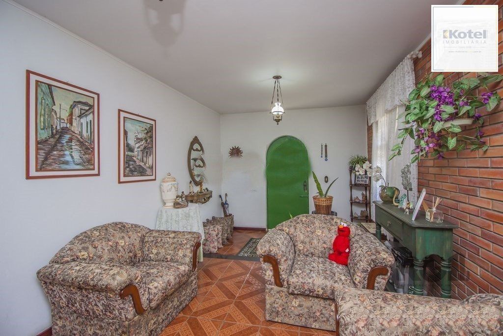 Casa 3 quartos à venda, 204m², Santa Maria Goretti - Porto Alegre